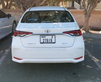 Mietwagen Toyota Corolla Sedan 2023 in VAE, mit Benzin-Kraftstoff und 169 PS ➤ Ab 67 AED pro Tag.