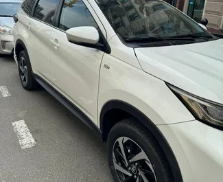 Mietwagen Toyota Rush 2022 in Georgien, mit Benzin-Kraftstoff und 103 PS ➤ Ab 114 GEL pro Tag.