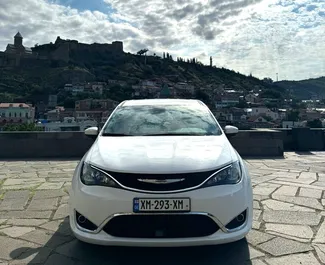 Autovermietung Chrysler Voyager Nr.13653 Automatisch in Tiflis, ausgestattet mit einem 3,6L Motor ➤ Von Giorgi in Georgien.