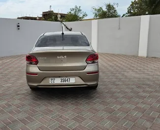 Mietwagen Kia Pegas 2025 in VAE, mit Benzin-Kraftstoff und 95 PS ➤ Ab 47 AED pro Tag.