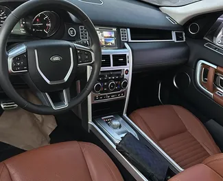 Vermietung Land Rover Discovery Sport. Komfort, Premium, SUV Fahrzeug zur Miete in Albanien ✓ Kaution Keine Kaution ✓ Versicherungsoptionen KFZ-HV, TKV, VKV Plus, VKV Komplett, Ausland, Junge.