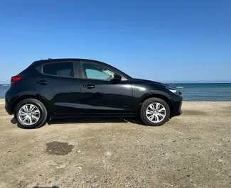 Autovermietung Mazda 2 Nr.13250 Automatisch in Larnaca, ausgestattet mit einem 1,5L Motor ➤ Von Maxim auf Zypern.