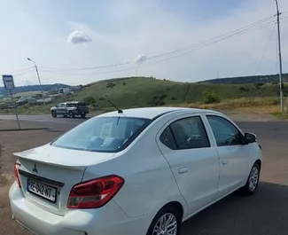 Mietwagen Mitsubishi Attrage 2022 in Georgien, mit Benzin-Kraftstoff und 76 PS ➤ Ab 77 GEL pro Tag.