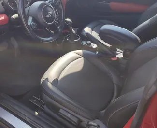 Benzin 2,0L Motor von Mini Cooper S 2018 zur Miete in Tiflis.
