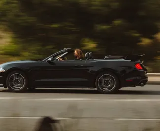 Ford Mustang Cabrio 2022 zur Miete verfügbar in Tiflis, mit Kilometerbegrenzung unbegrenzte.
