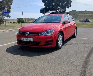 Frontansicht eines Mietwagens Volkswagen Golf 8 in Tiflis, Georgien ✓ Auto Nr.14054. ✓ Automatisch TM ✓ 0 Bewertungen.