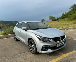 Suzuki Baleno 2022 mit Antriebssystem Frontantrieb, verfügbar in Tiflis.
