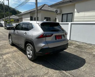 Mietwagen Toyota Yaris Cross 2025 in Thailand, mit Hybride-Kraftstoff und 116 PS ➤ Ab 900 THB pro Tag.