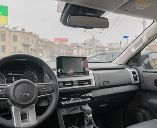 Vermietung Mitsubishi L200. SUV, Crossover Fahrzeug zur Miete in Georgien ✓ Kaution Keine Kaution ✓ Versicherungsoptionen KFZ-HV, VKV Plus, VKV Komplett, Insassen.