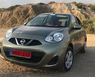 Frontansicht eines Mietwagens Nissan Micra in Paphos, Zypern ✓ Auto Nr.1218. ✓ Automatisch TM ✓ 2 Bewertungen.