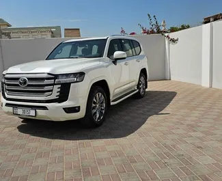 Autovermietung Toyota Land Cruiser 300 Nr.13952 Automatisch in Dubai, ausgestattet mit einem L Motor ➤ Von Mohammad in VAE.