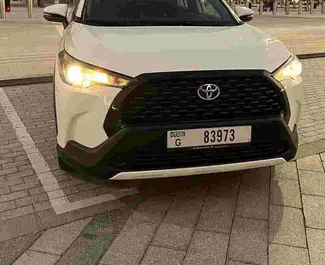 Mietwagen Toyota Corolla Cross 2023 in VAE, mit Benzin-Kraftstoff und 196 PS ➤ Ab 67 AED pro Tag.