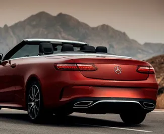 Mietwagen Mercedes-Benz E-Class Cabrio 2023 in Spanien, mit Benzin-Kraftstoff und 350 PS ➤ Ab 200 EUR pro Tag.