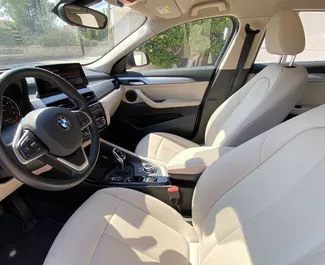 Mietwagen BMW X2 2021 in Spanien, mit Diesel-Kraftstoff und 150 PS ➤ Ab 70 EUR pro Tag.