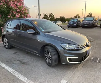 Vermietung Volkswagen Golf 7. Wirtschaft, Komfort Fahrzeug zur Miete in Montenegro ✓ Kaution Einzahlung von 200 EUR ✓ Versicherungsoptionen KFZ-HV, Ausland.