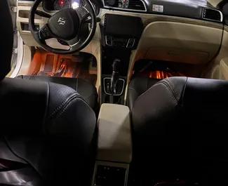 Vermietung Nissan Sunny. Wirtschaft, Komfort Fahrzeug zur Miete in VAE ✓ Kaution Einzahlung von 500 AED ✓ Versicherungsoptionen KFZ-HV.