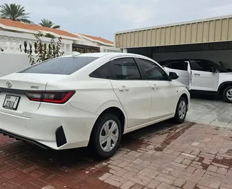 Vermietung Toyota Yaris Ativ. Wirtschaft, Komfort Fahrzeug zur Miete in VAE ✓ Kaution Einzahlung von 500 AED ✓ Versicherungsoptionen KFZ-HV.