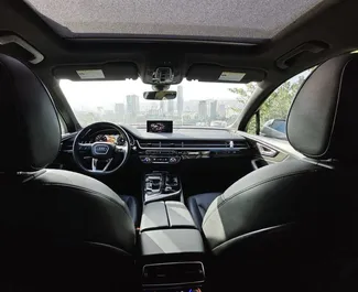 Vermietung Audi Q7. Premium, SUV, Crossover Fahrzeug zur Miete in Georgien ✓ Kaution Einzahlung von 600 GEL ✓ Versicherungsoptionen KFZ-HV, TKV, VKV Plus, VKV Komplett, Insassen, Diebstahlschutz.