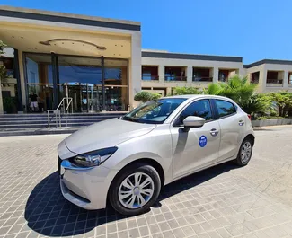 Autovermietung Mazda 2 Nr.9531 Schaltgetriebe in Chania, ausgestattet mit einem 1,5L Motor ➤ Von Antaios in Griechenland.
