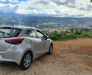 Mietwagen Mazda 2 2022 in Griechenland, mit Hybride-Kraftstoff und 90 PS ➤ Ab 25 EUR pro Tag.