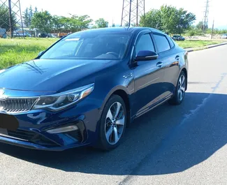 Frontansicht eines Mietwagens Kia Optima in Kutaisi, Georgien ✓ Auto Nr.14105. ✓ Automatisch TM ✓ 0 Bewertungen.
