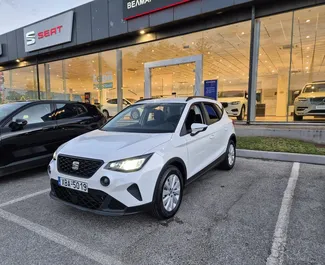 Frontansicht eines Mietwagens SEAT Arona in Chania, Griechenland ✓ Auto Nr.12482. ✓ Automatisch TM ✓ 0 Bewertungen.