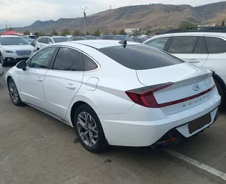 Mietwagen Hyundai Sonata 2021 in Georgien, mit Benzin-Kraftstoff und 201 PS ➤ Ab 130 GEL pro Tag.