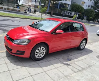 Frontansicht eines Mietwagens Volkswagen Golf 4 in Limassol, Zypern ✓ Auto Nr.13685. ✓ Automatisch TM ✓ 0 Bewertungen.