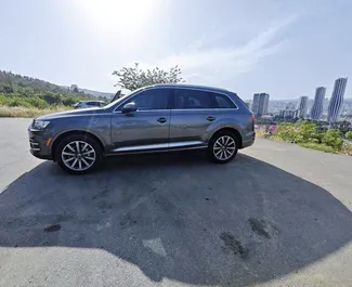 Benzin 3,0L Motor von Audi Q7 2018 zur Miete in Tiflis.