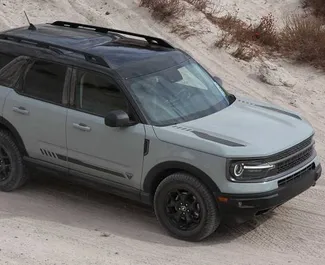Frontansicht eines Mietwagens Ford Bronco in Tiflis, Georgien ✓ Auto Nr.14404. ✓ Automatisch TM ✓ 0 Bewertungen.