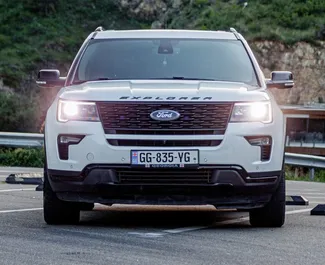 Benzin 3,5L Motor von Ford Explorer 2018 zur Miete in Tiflis.