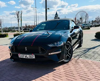 Frontansicht eines Mietwagens Ford Mustang Cabrio in Eriwan, Armenien ✓ Auto Nr.14109. ✓ Automatisch TM ✓ 0 Bewertungen.