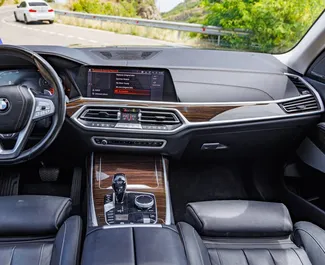 Mietwagen BMW X7 2019 in Georgien, mit Benzin-Kraftstoff und 340 PS ➤ Ab 350 GEL pro Tag.