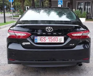 Benzin 2,5L Motor von Toyota Camry 2019 zur Miete in Kutaisi.