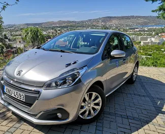 Mietwagen Peugeot 208 2019 in Griechenland, mit Benzin-Kraftstoff und 82 PS ➤ Ab 25 EUR pro Tag.