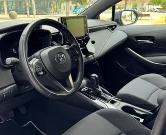 Toyota Corolla Touring Sports 2021 mit Antriebssystem Frontantrieb, verfügbar in Barcelona.