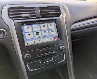 Mietwagen Ford Fusion Sedan 2020 in Georgien, mit Hybride-Kraftstoff und 149 PS ➤ Ab 140 GEL pro Tag.