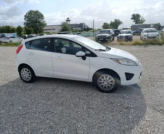 Benzin 1,6L Motor von Ford Fiesta 2011 zur Miete in Tirana.
