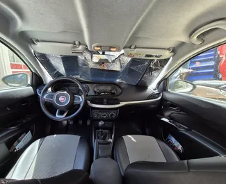 Vermietung Fiat Tipo. Wirtschaft, Komfort Fahrzeug zur Miete in Griechenland ✓ Kaution Einzahlung von 200 EUR ✓ Versicherungsoptionen KFZ-HV, TKV, VKV Komplett, Insassen, Diebstahlschutz, Junge.