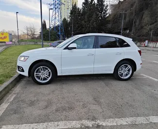 Vermietung Audi Q5. Komfort, Premium, Crossover Fahrzeug zur Miete in Georgien ✓ Kaution Einzahlung von 500 GEL ✓ Versicherungsoptionen KFZ-HV, TKV, VKV Plus, VKV Komplett, Insassen, Diebstahlschutz.