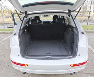 Audi Q5 2015 mit Antriebssystem Allradantrieb, verfügbar in Tiflis.