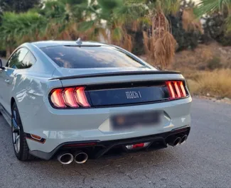 Frontansicht eines Mietwagens Ford Mustang Coupe in Alicante, Spanien ✓ Auto Nr.14172. ✓ Automatisch TM ✓ 0 Bewertungen.