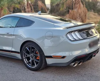 Vermietung Ford Mustang Coupe. Premium, Luxus Fahrzeug zur Miete in Spanien ✓ Kaution Einzahlung von 2000 EUR ✓ Versicherungsoptionen KFZ-HV.