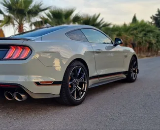 Ford Mustang Coupe 2023 mit Antriebssystem Frontantrieb, verfügbar in Alicante.