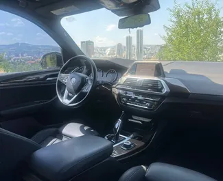 Benzin 2,0L Motor von BMW X3 2019 zur Miete in Tiflis.