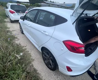 Vermietung Ford Fiesta. Wirtschaft Fahrzeug zur Miete in Bulgarien ✓ Kaution Einzahlung von 100 EUR ✓ Versicherungsoptionen KFZ-HV, TKV, VKV Plus, VKV Komplett, Diebstahlschutz, Ausland, Junge, Keine Kaution.