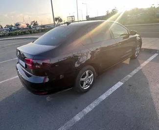 Autovermietung Volkswagen Jetta Nr.1664 Schaltgetriebe in Burgas, ausgestattet mit einem 2,0L Motor ➤ Von Nikolai in Bulgarien.