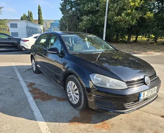 Volkswagen Golf 7 2015 zur Miete verfügbar in Burgas, mit Kilometerbegrenzung 200 km/Tag.