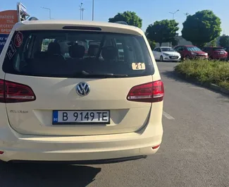 Frontansicht eines Mietwagens Volkswagen Sharan in Burgas, Bulgarien ✓ Auto Nr.14574. ✓ Automatisch TM ✓ 0 Bewertungen.