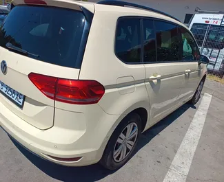 Autovermietung Volkswagen Touran Nr.14572 Automatisch in Burgas, ausgestattet mit einem 2,0L Motor ➤ Von Nikolai in Bulgarien.